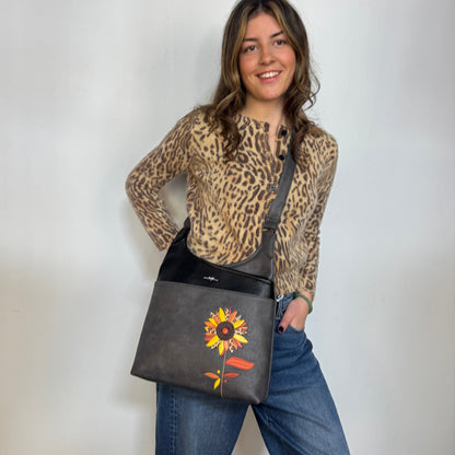 Glory Messenger Bag